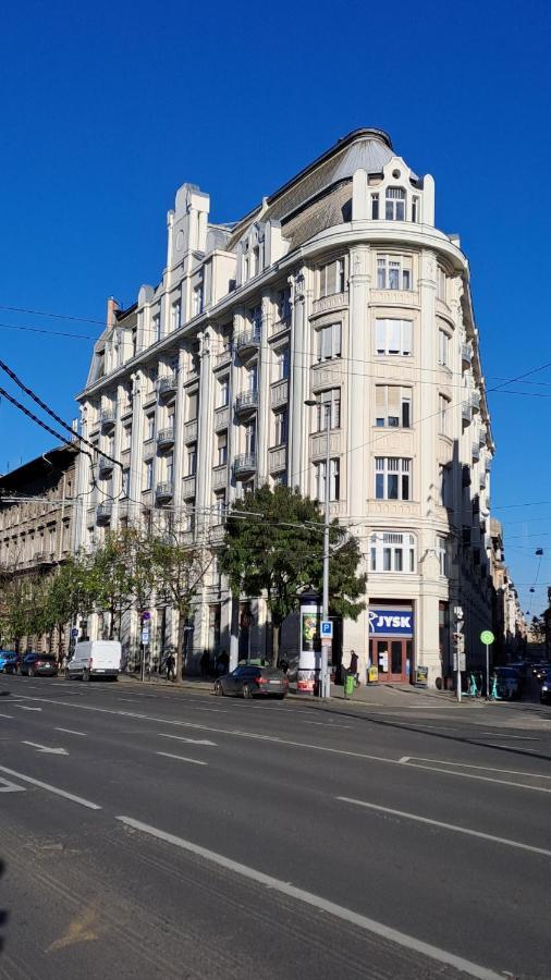Superior Budapest Centrum Basilica Екстериор снимка